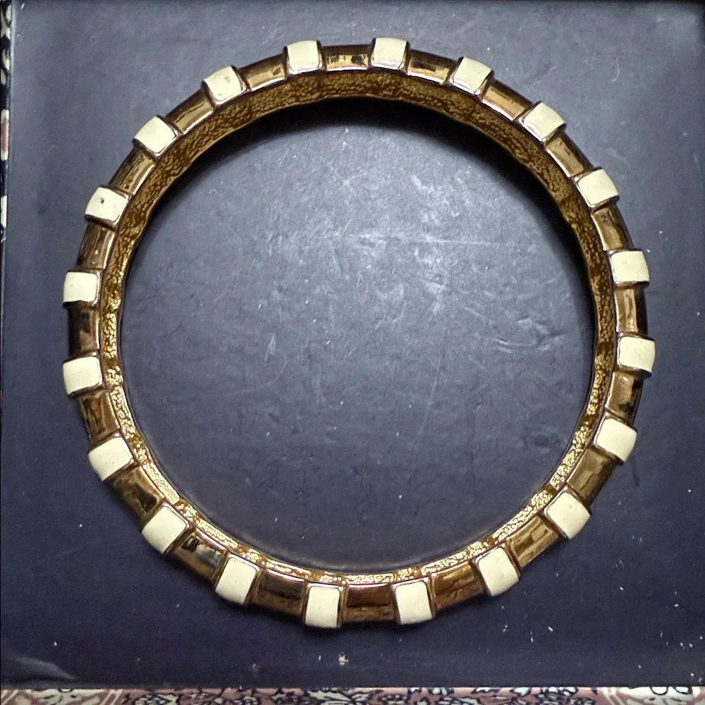 RLL LAUREN RALPH LAUREN Off-White Enamel Gold Tone Striped Bengal Bracelet